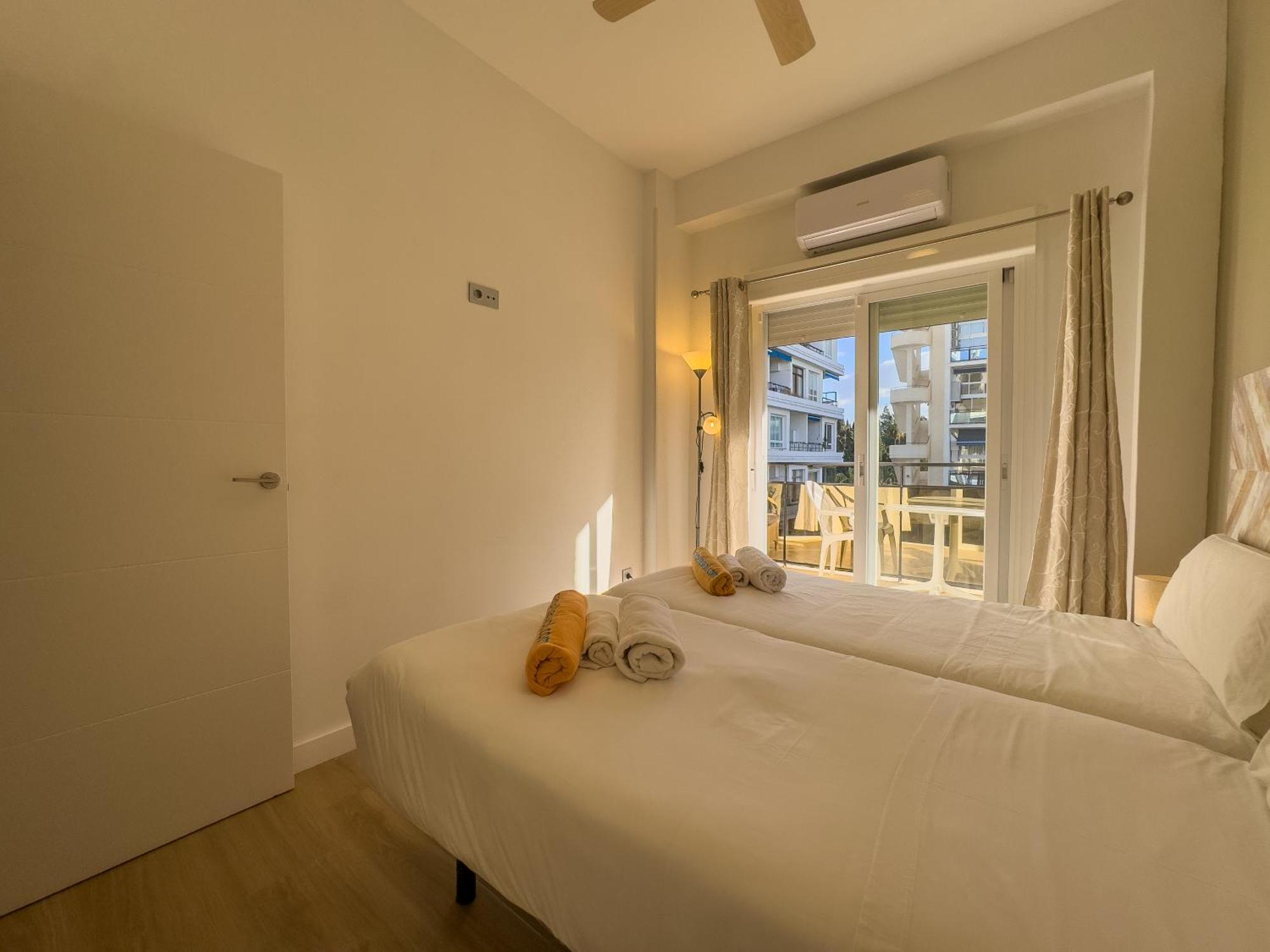 Skol 420C Fantastico 1 Dormitorio Primera Linea De Playa Marbella Exterior foto